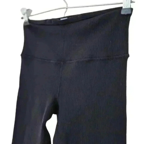 Lululemon Ivivva Rulu Rhythmic Tight Black Ribbed Leggings Active Girl's size 12 - Picture 5 of 11